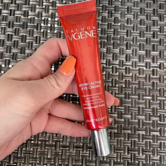 duft and doft eye cream